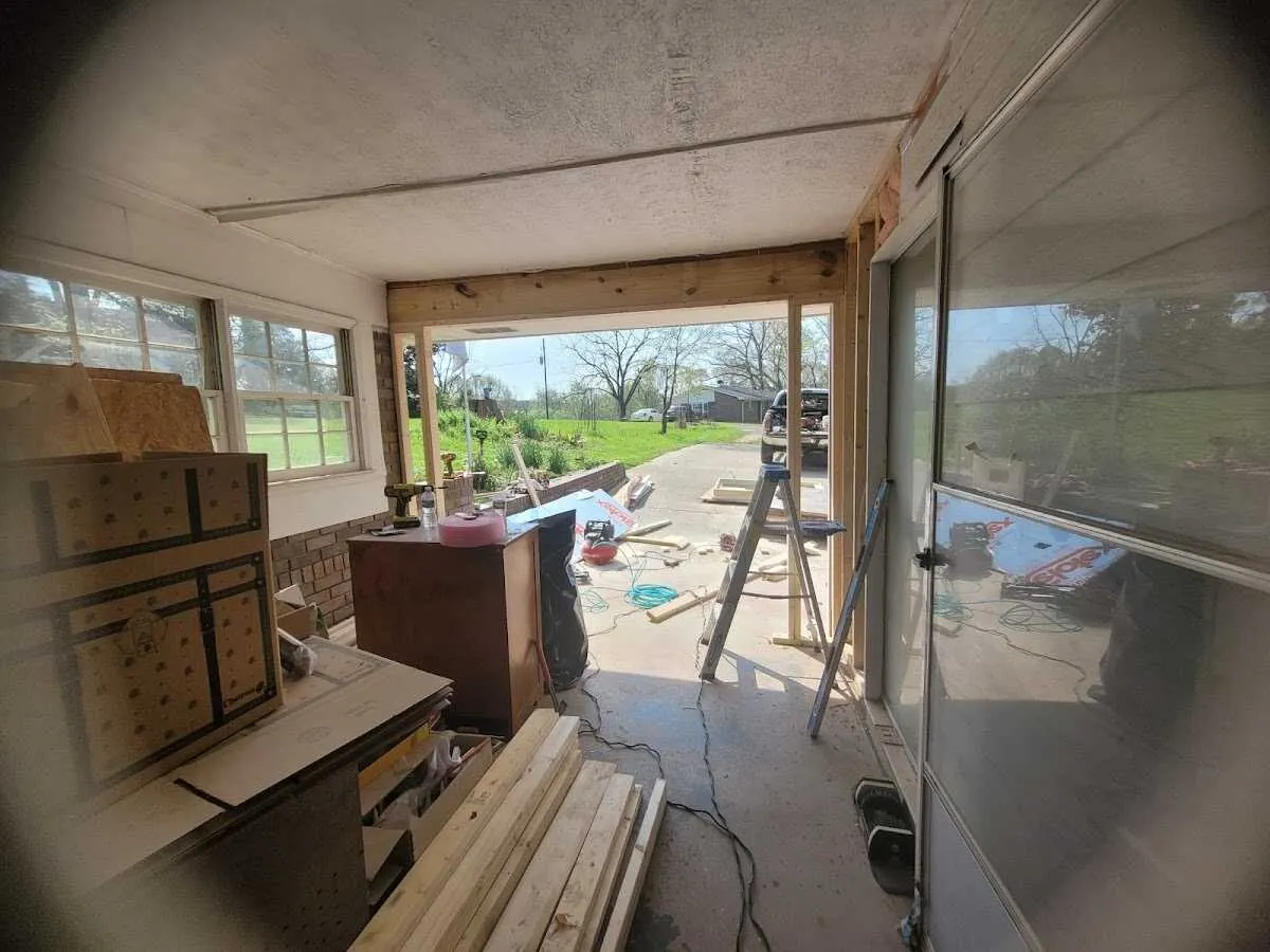 Air movers and dehumidifier for Drying & Dehumidification in Irmo